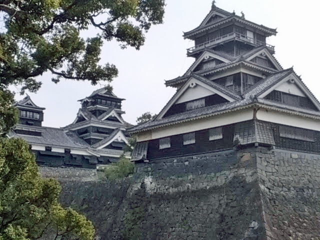熊本城へ見学に行ってきました。